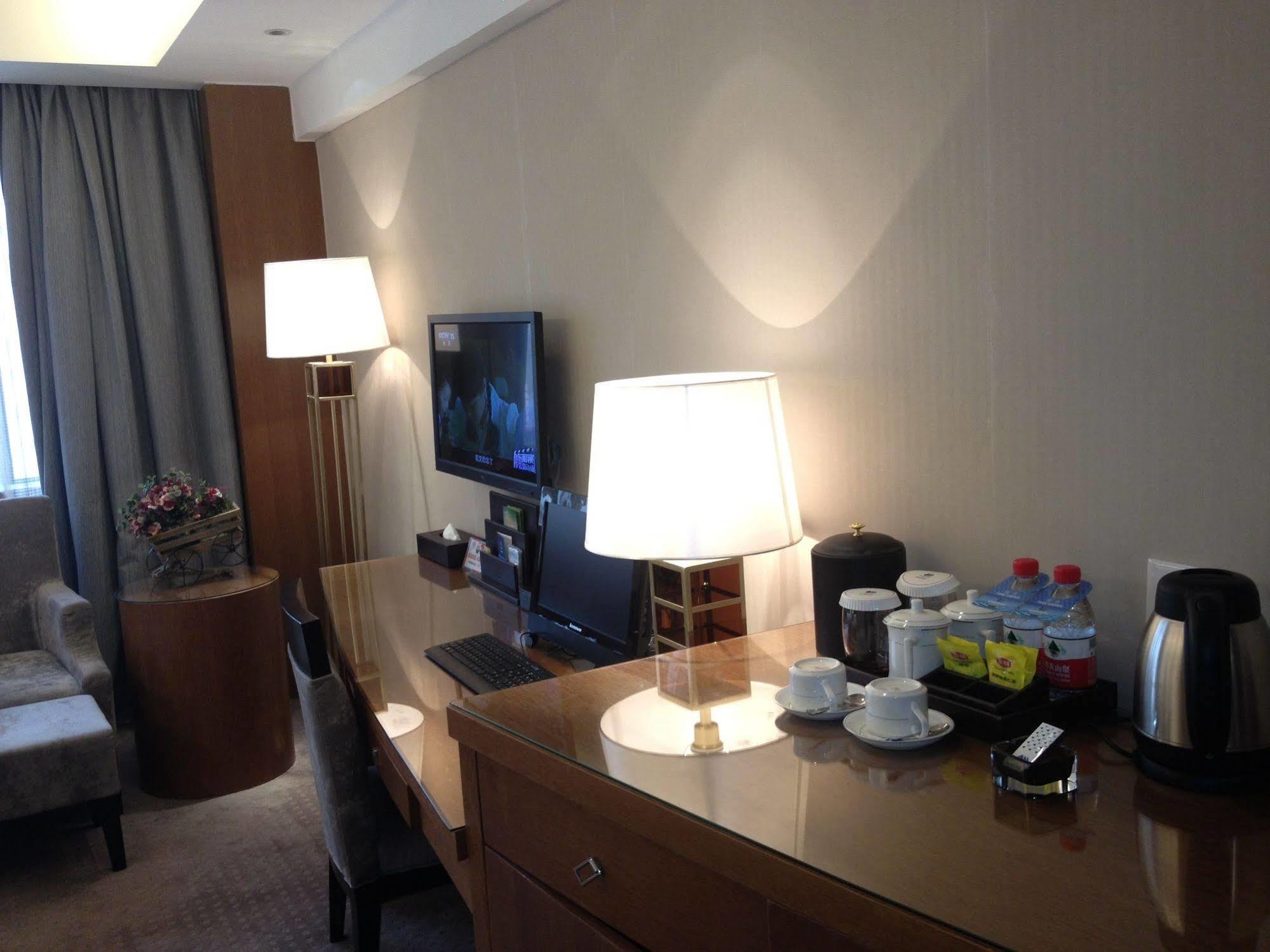 Yiwu Wendemu International Hotel Exterior foto